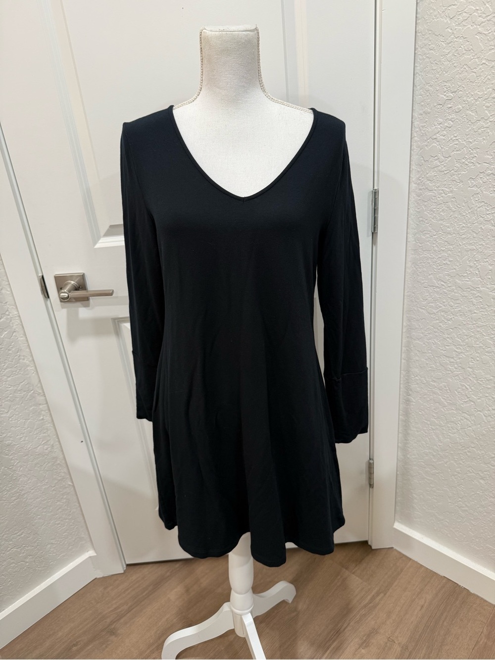 Soma Intimates Black Long Sleeve V-Neck Sleep  Lounge Dress Size Large